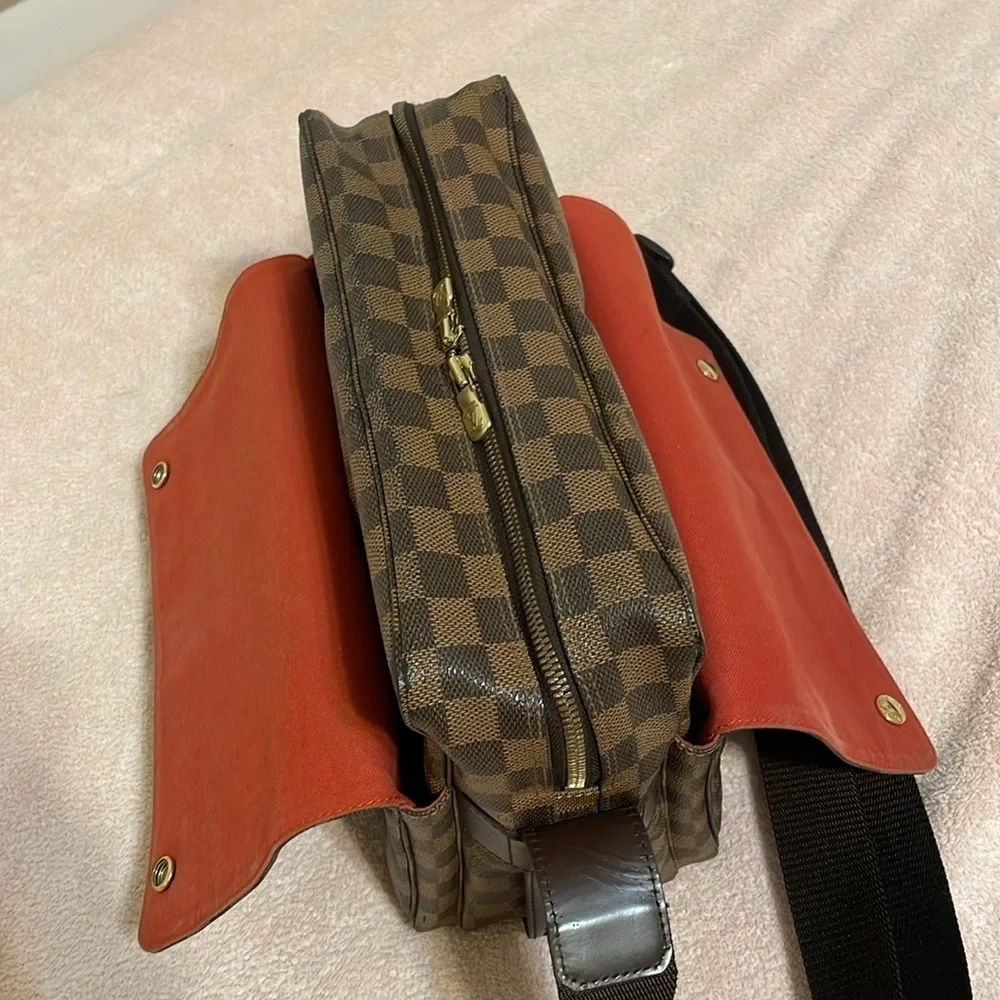 Louis Vuitton DE Naviglio